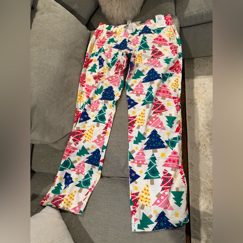 NWT - Old Navy Women’s Holiday PJ Pants - M